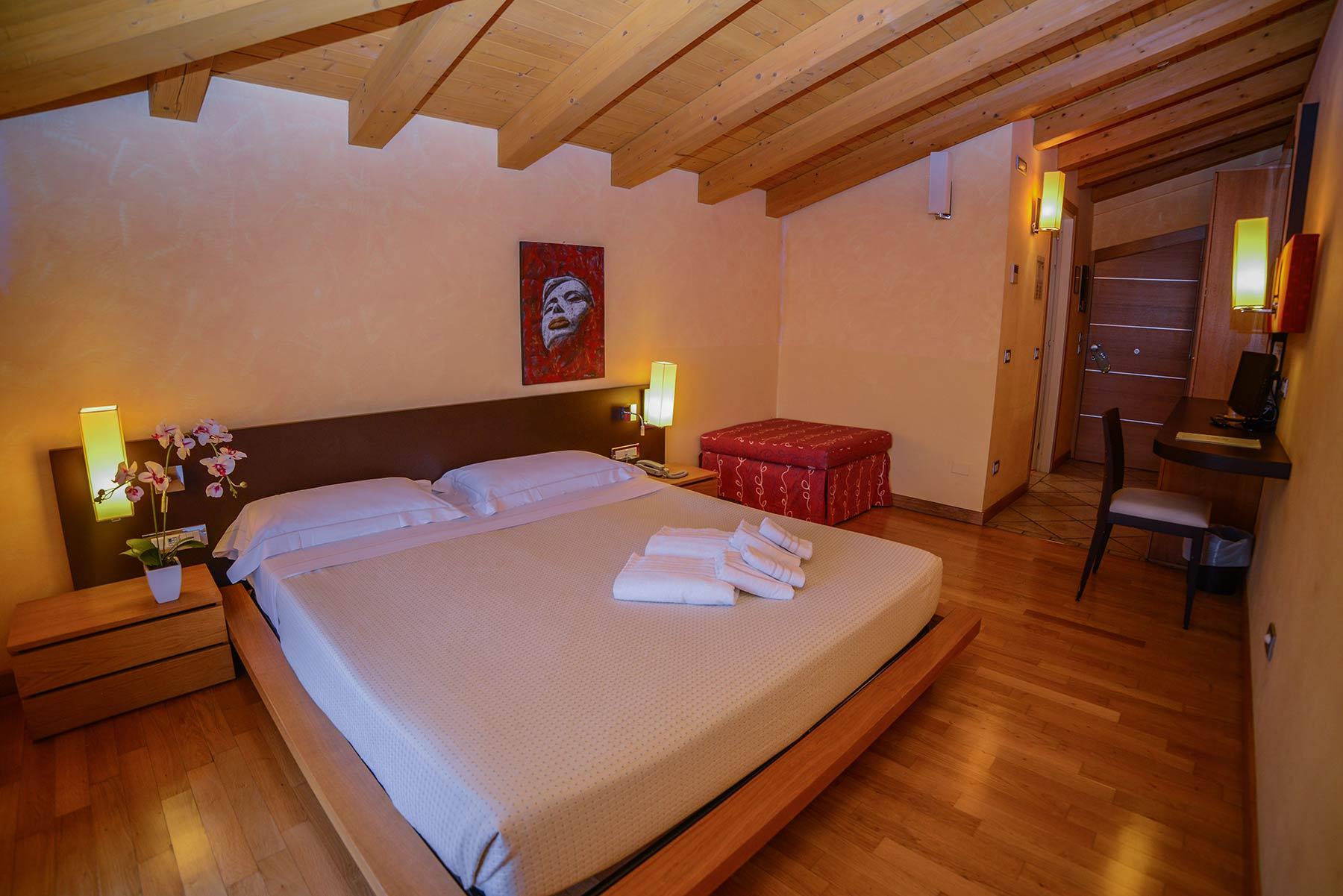 Ahg Donna Silvia Wellness Hotel Manerba del Garda Zewnętrze zdjęcie