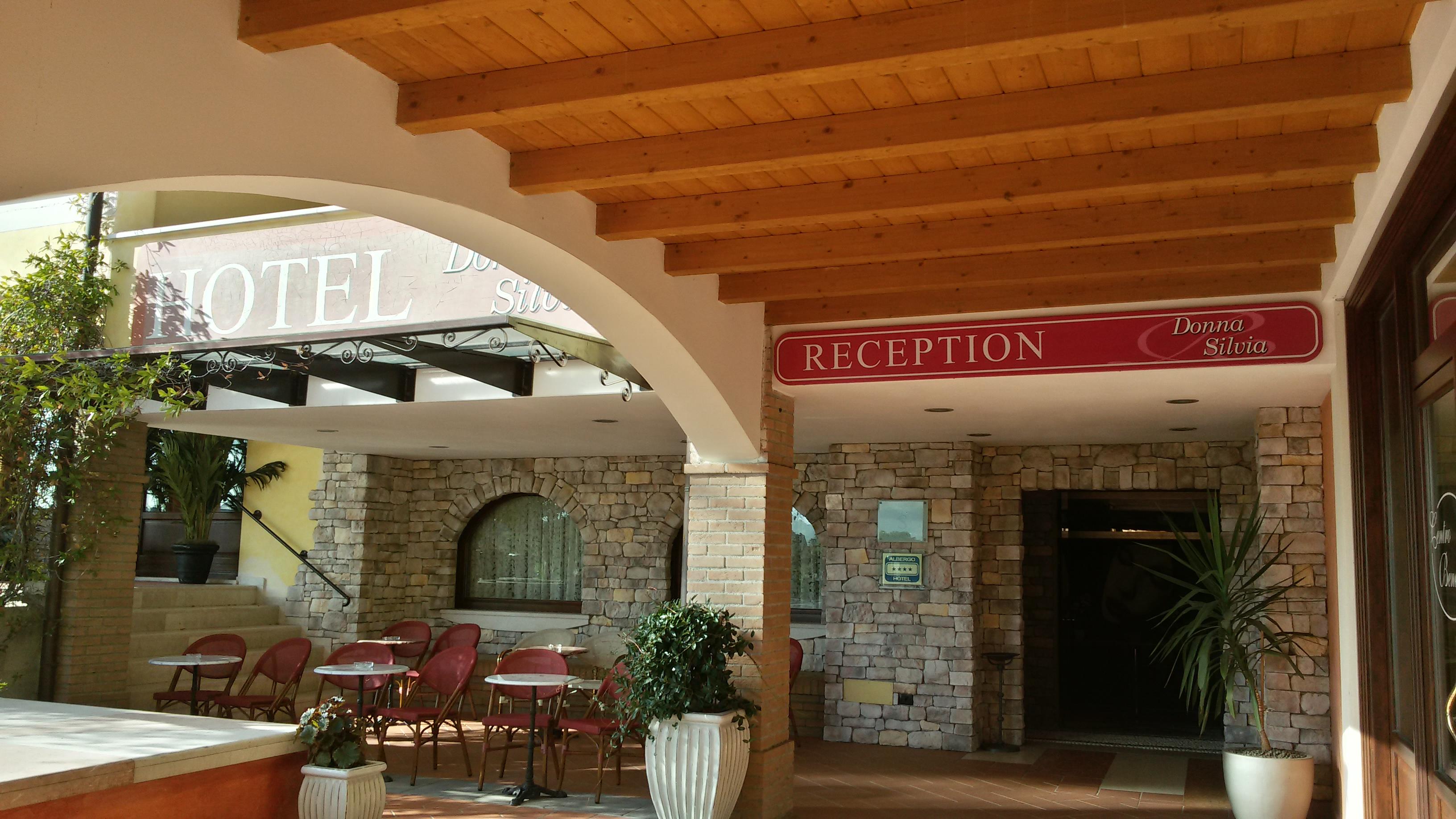 Ahg Donna Silvia Wellness Hotel Manerba del Garda Zewnętrze zdjęcie