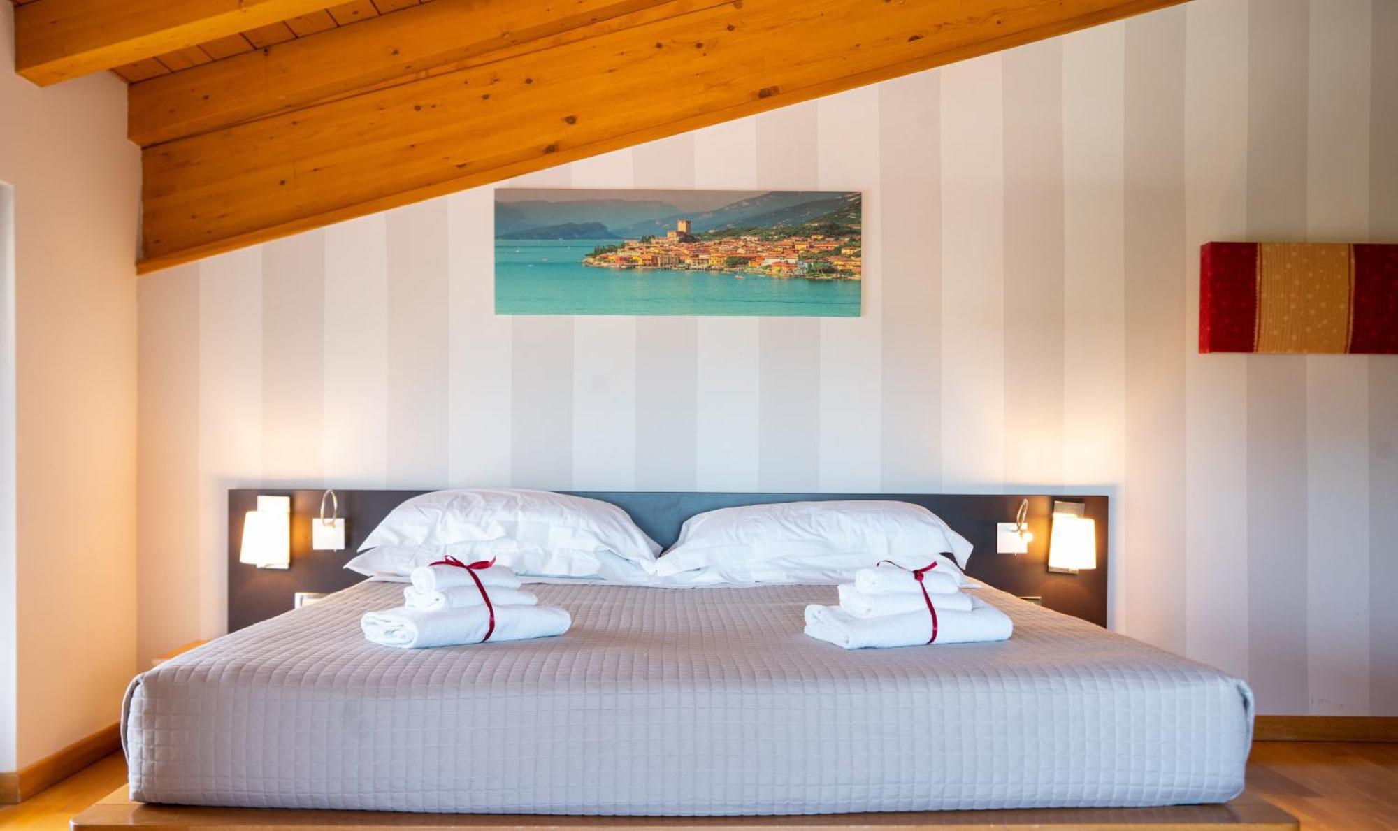 Ahg Donna Silvia Wellness Hotel Manerba del Garda Zewnętrze zdjęcie