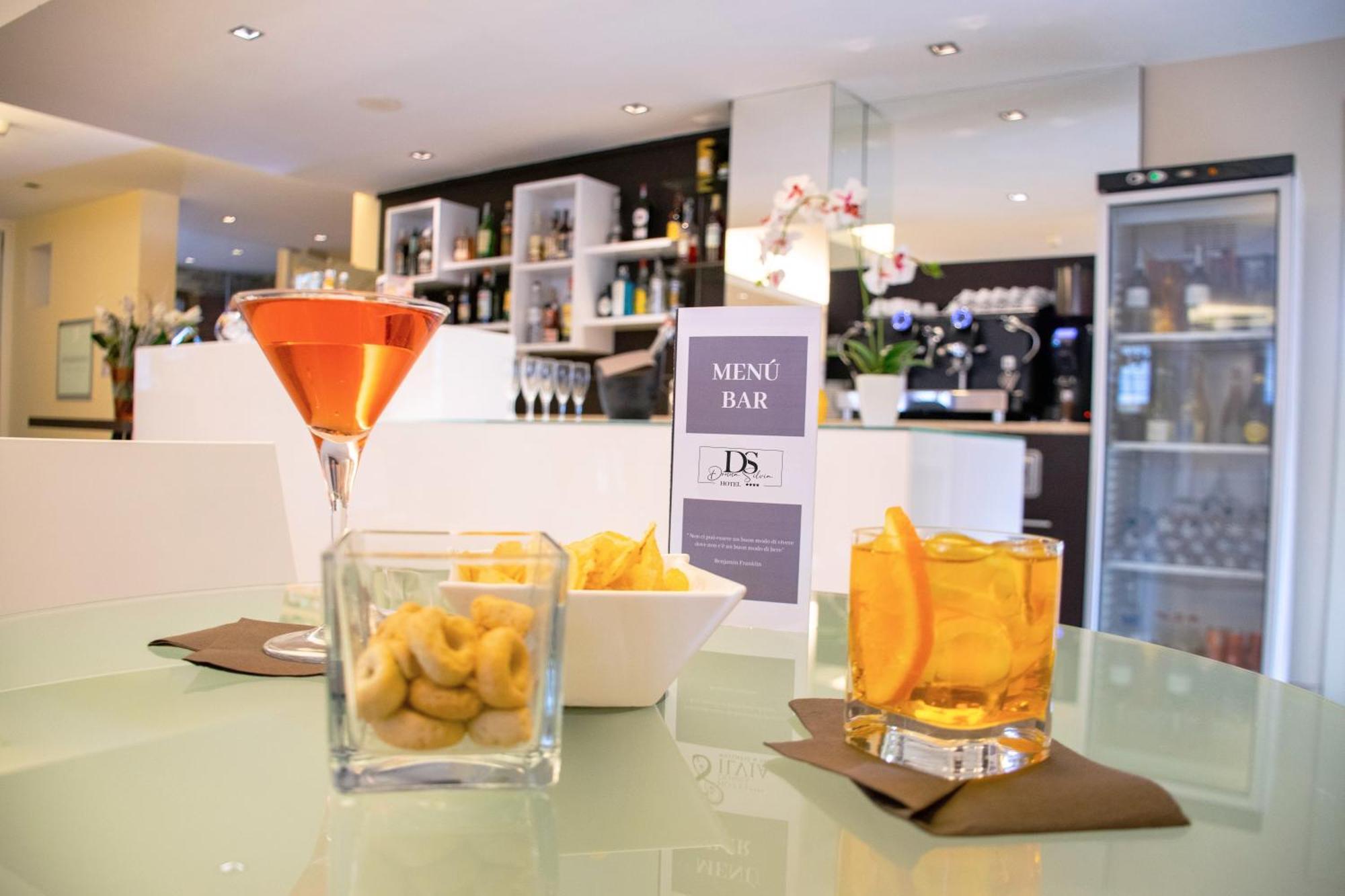 Ahg Donna Silvia Wellness Hotel Manerba del Garda Zewnętrze zdjęcie